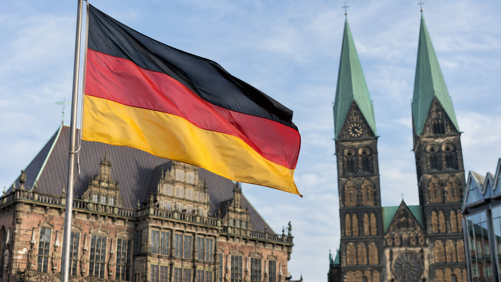 KI-generiertes Symbolbild: Deutsche Flagge vor dem Bremer Rathaus und dem St. Petri Dom.