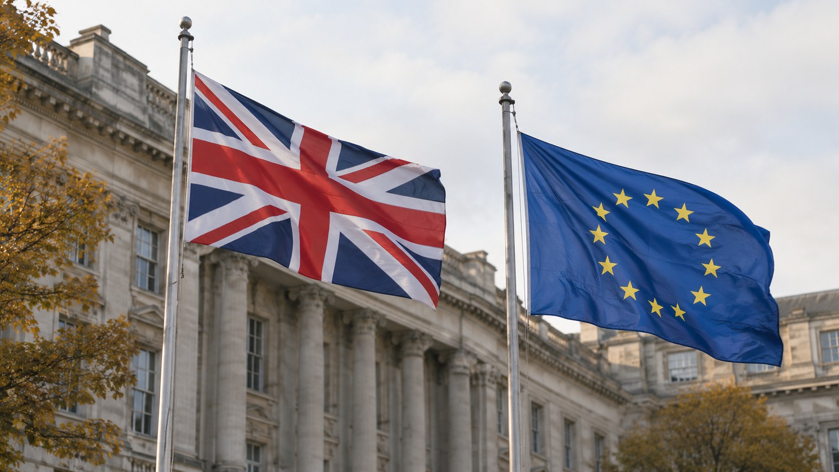 KI-generiertes Symbolbild: Britische und europäische Flagge vor einem neutralen Regierungsgebäude.